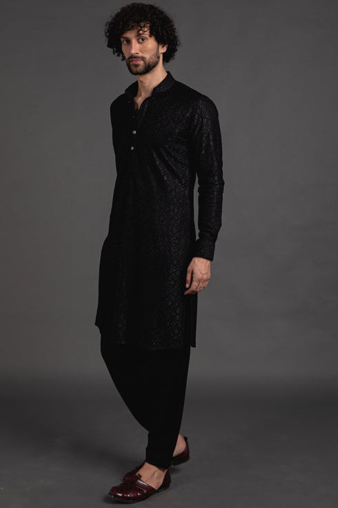 Delicate Kairos Kurta Set