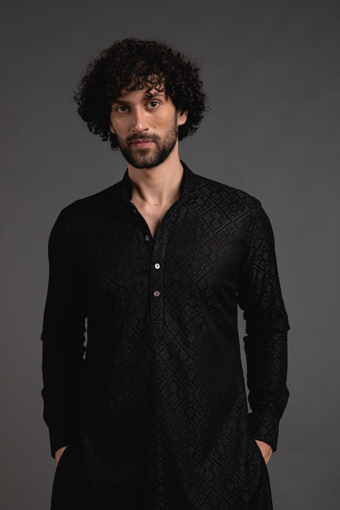 Delicate Kairos Kurta Set