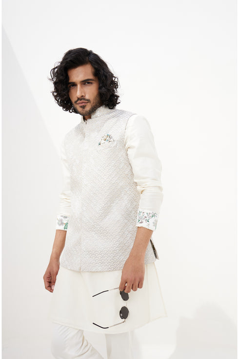Banarsi Double Scallop 2.0 Nehru Jacket Set