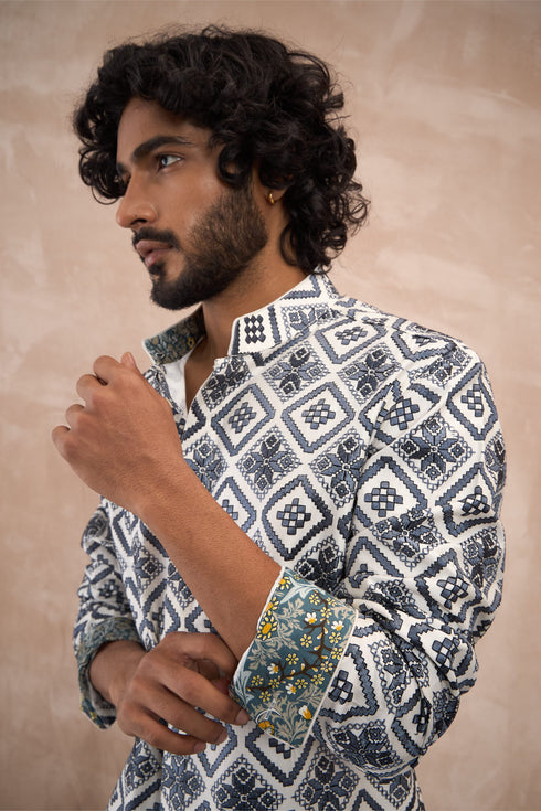 Dice Front Open Edgecut Kurta Set