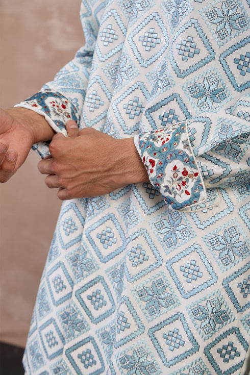 Dice Front Open Edgecut Kurta Set