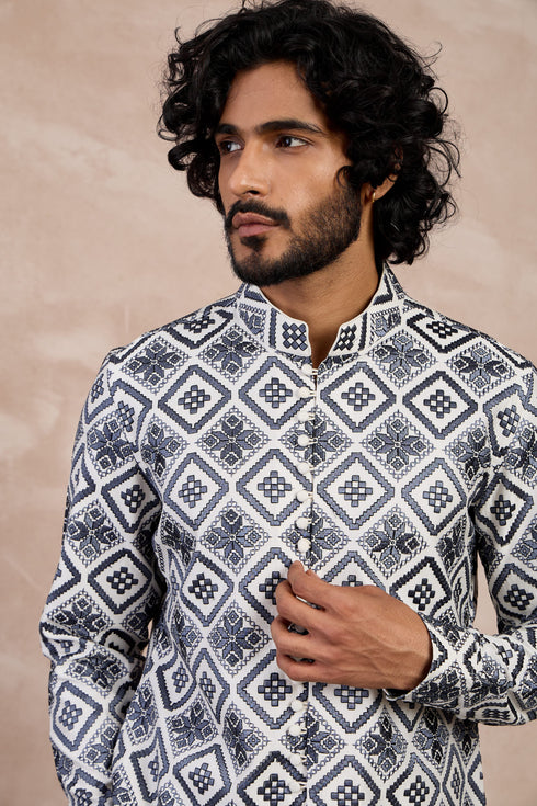 Dice Full Lupi Button Kurta Set