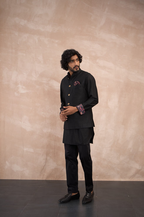 Inara Motif Nehru Jacket Set