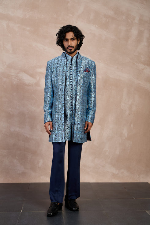 Maze Open Bandhgala Set